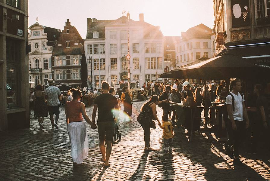 marché à Gand © Kyle Arcilla Unsplash