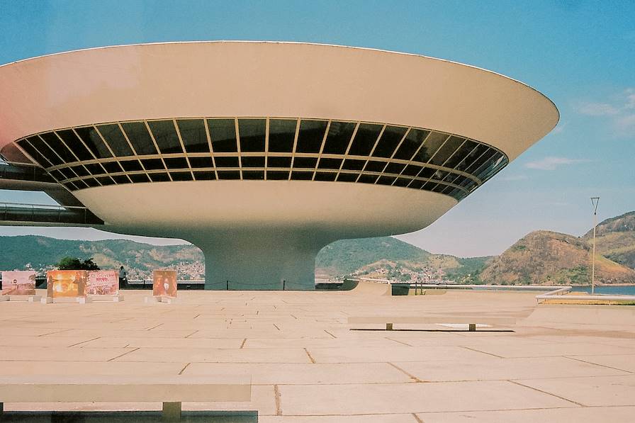 MAC-Niterói - Rio de Janeiro - Brésil © Alix Pardo