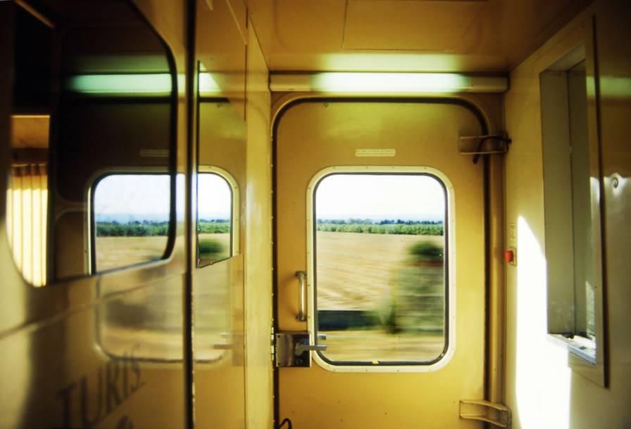 train - Espagne © Julie GUICHES  / PINK / saif images