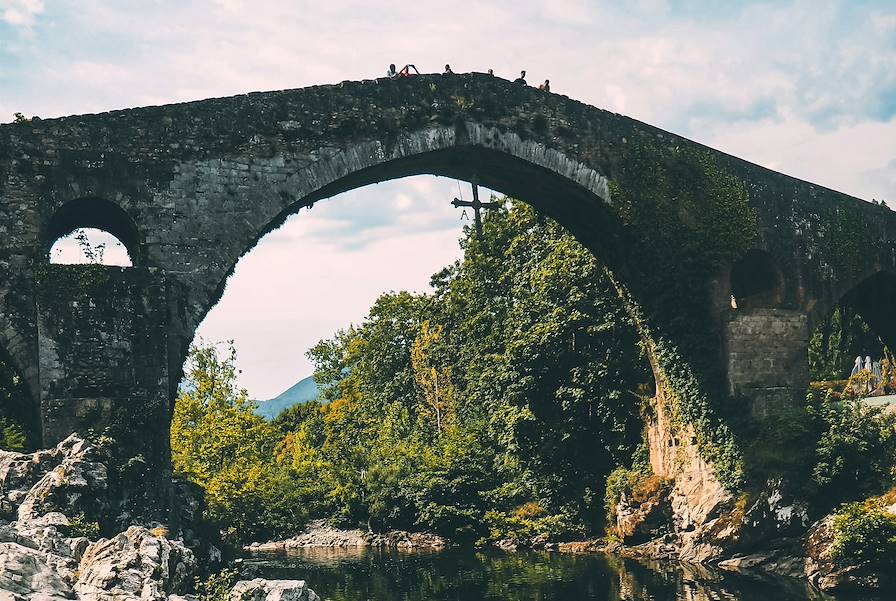 Cangas de Onis - Asturies - Espagne © Antonio Morillas / Unsplash.com