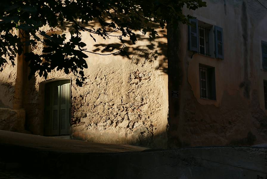 Calvi - Corse - France © Joris Beugels / Unsplash.com