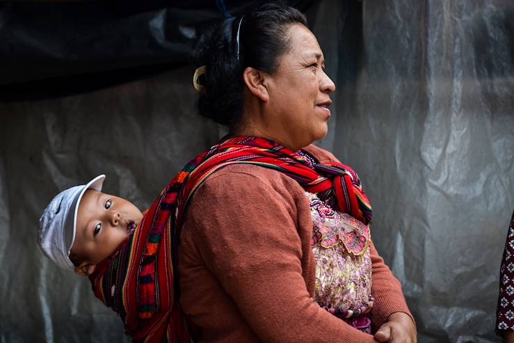 Marché de Chichicastenango - Département du Quiché - Guatemala © Sylvain Ghirardotto