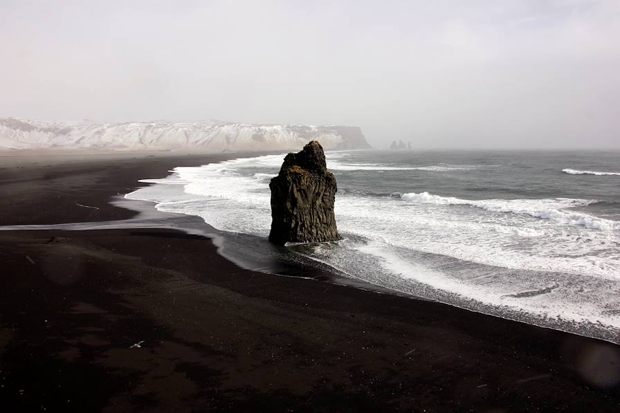 Plage de Dyrhólaey - Islande © Getty Images/iStockphoto