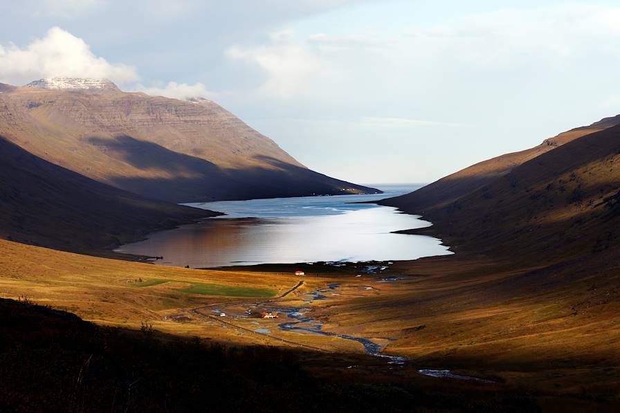 Mjóifjörður - Islande © Matthieu Ricard