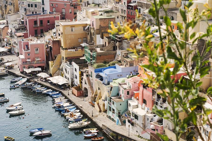 Corricella - Ile de Procida - Italie © Zenzaetr/Fotolia