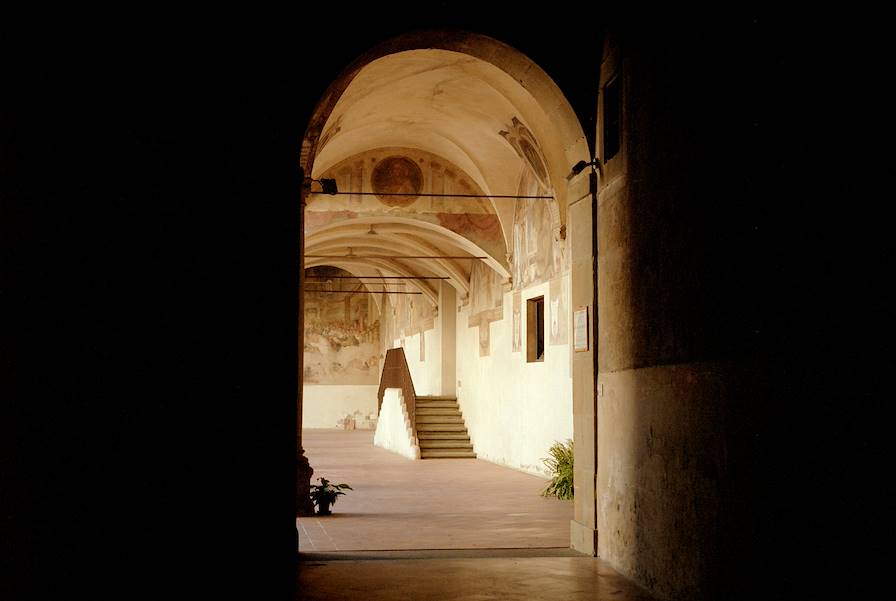 Eglise Ognisanti - Florence - Italie © Julie BOURGES  / PINK / saif images