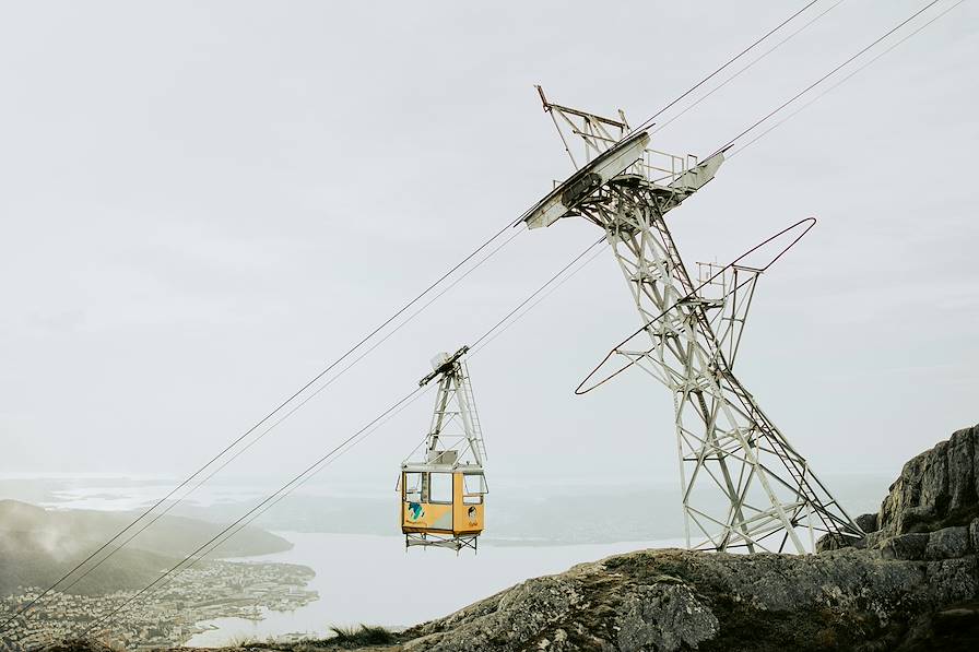 Funiculaire - Bergen - Norvège © Manuel Navarro / Unsplash.com