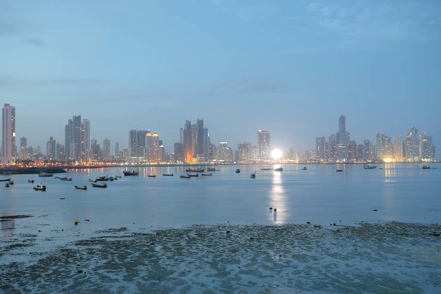 Panama City - Panama © Dacasdo / Fotolia