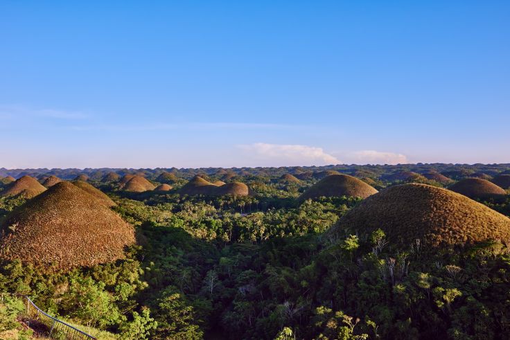 Chocolate Hills - Bohol - Philippines © Franck Camhi/Ostill/Getty Images/iStockphoto