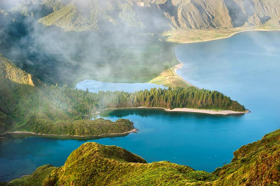 Sao Miguel - Açores - Portugal © Andreas Hub/LAIF-REA