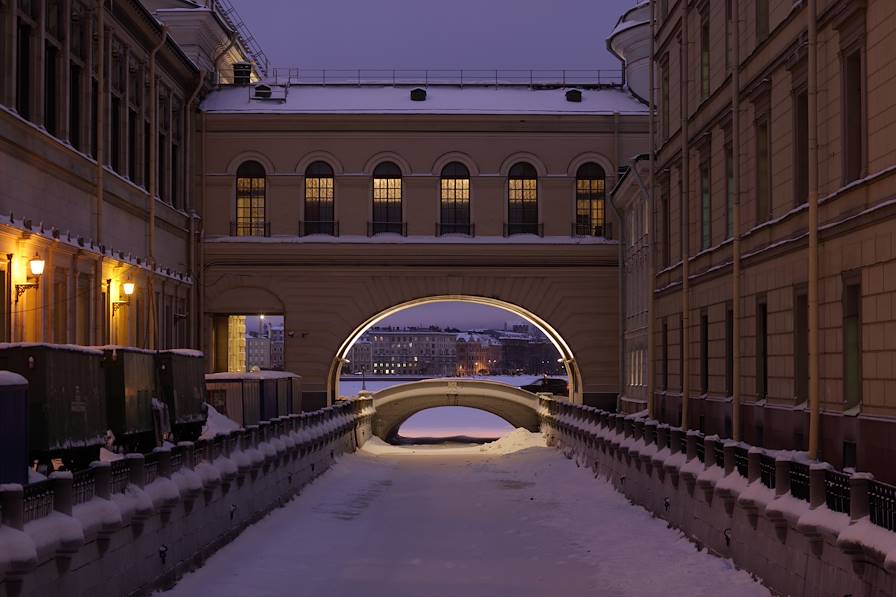 Saint Petersbourg - Russie © Arkady Chubykin / Fotolia.com