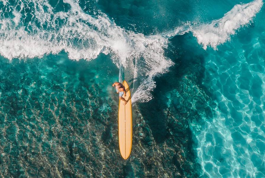 Surf - Hawaii - Etats-Unis © Jess Loiterton / Pexels