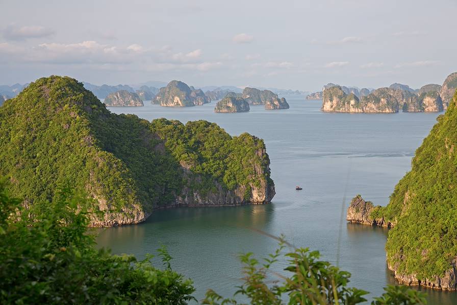 Baie d'Halong - Vietnam © F.C.G. / Fotolia